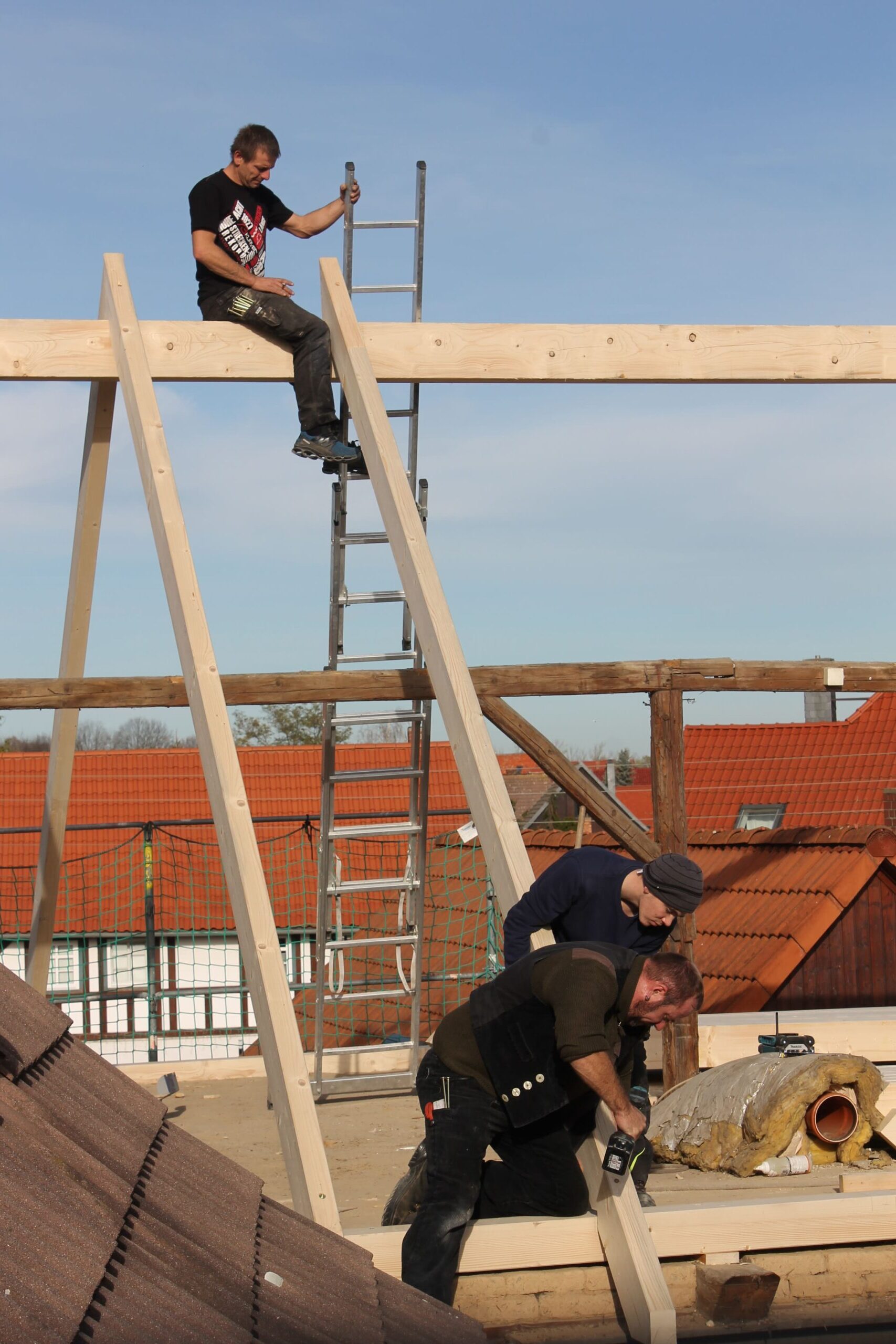 Von uns abgebundener Dachstuhl gerichtet